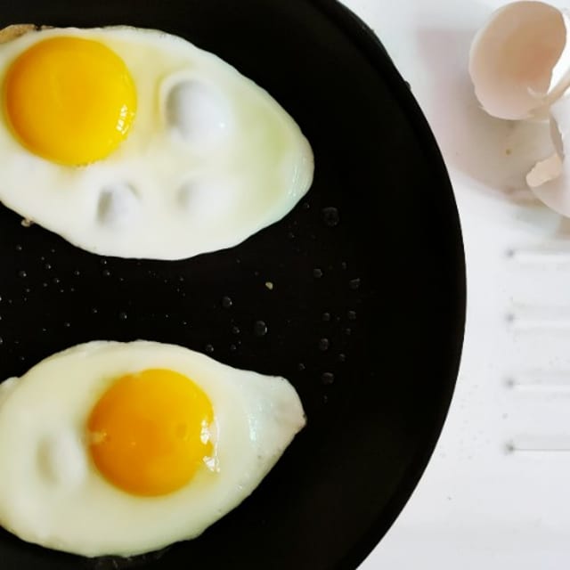 2 Eggs.